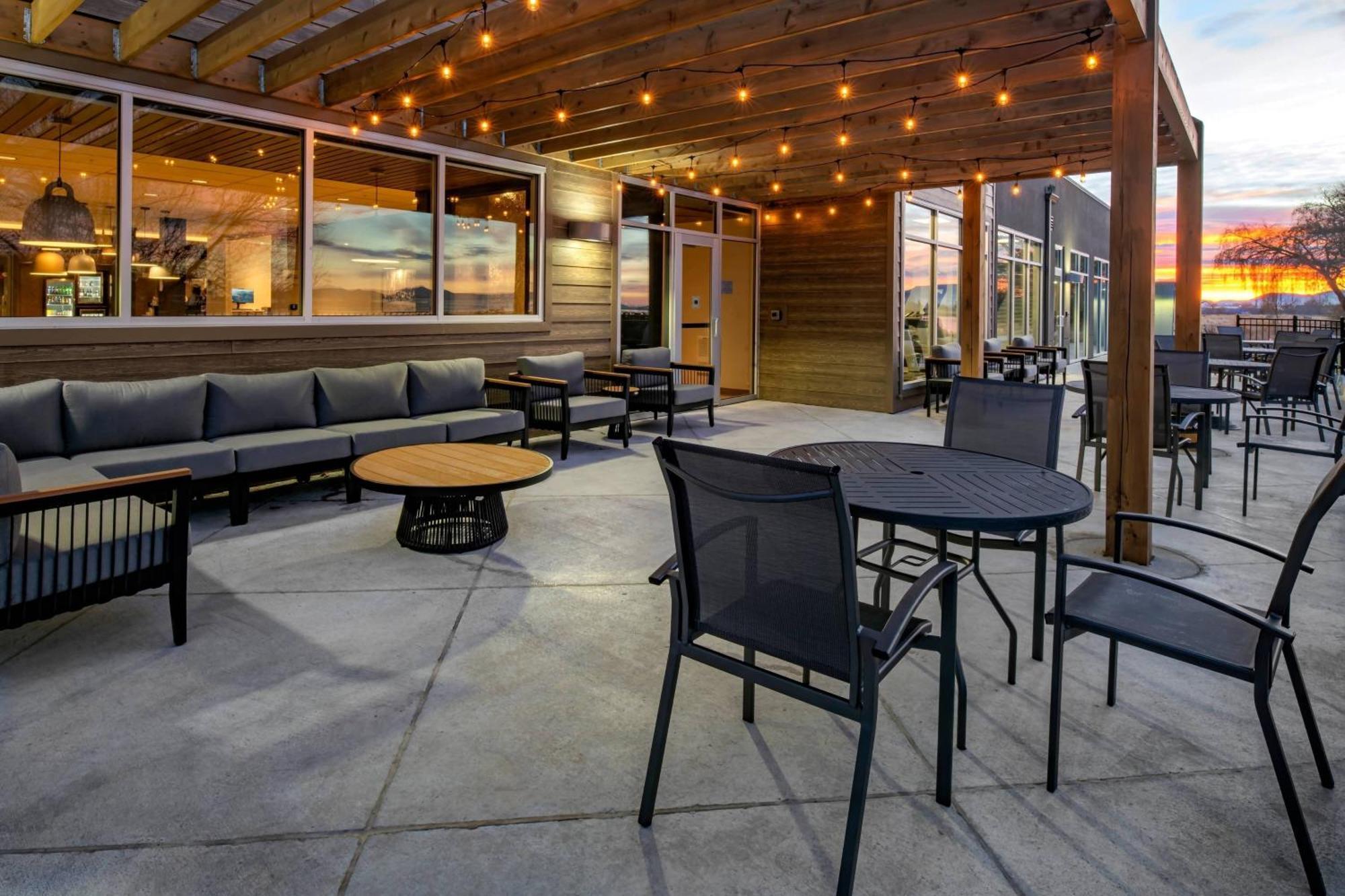 Fairfield Inn & Suites By Marriott Klamath Falls Exterior foto